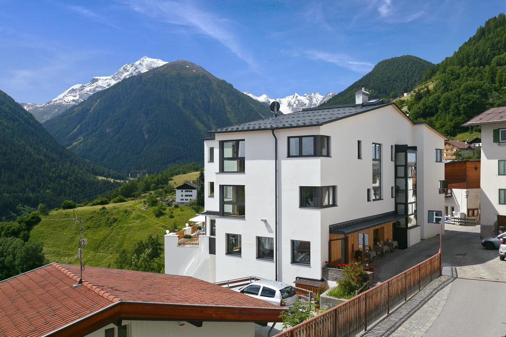 Hotel Sonne Stelvio Buitenkant foto