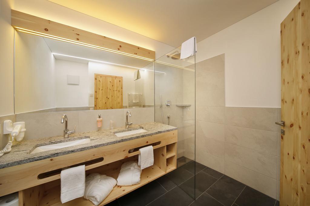 Hotel Sonne Stelvio Kamer foto